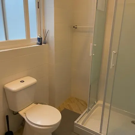 Quarto Encantador No Centro De 9 Ubytování v soukromí